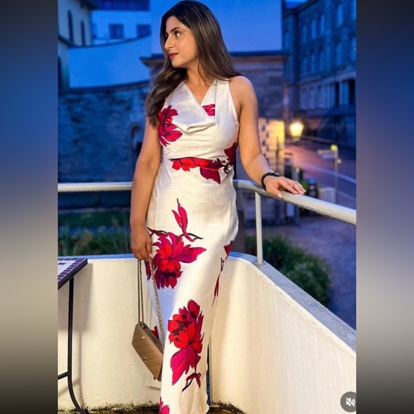 34. NWOT Zara influencer Fav floral Maxi - Picture 2 of 6